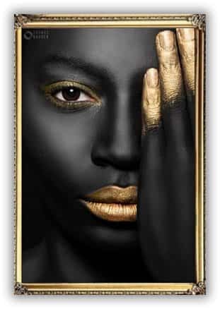 ملکه سیاه روی بوم(100 طرح)